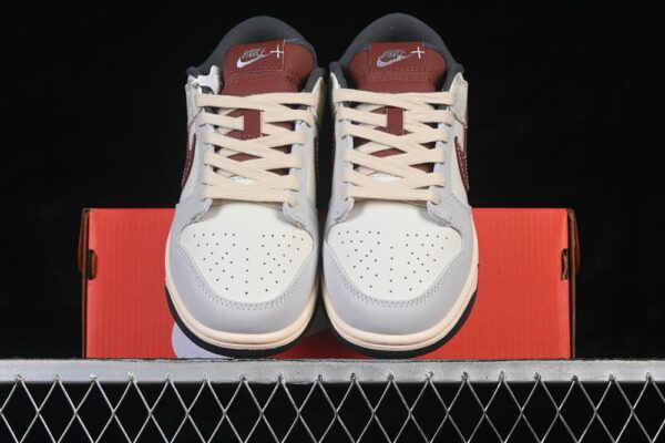 Nike Dunk Low ‘Dark Pony Soft Pearl’ IM6670-202 Nike Dunk Low ‘Dark Pony Soft Pearl’ IM6670-202