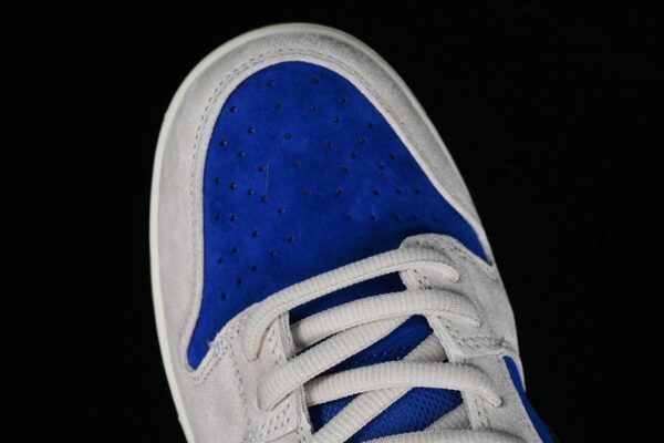 Nike SB Dunk Low ‘Hyper Royal Malachite’ HF3704-001