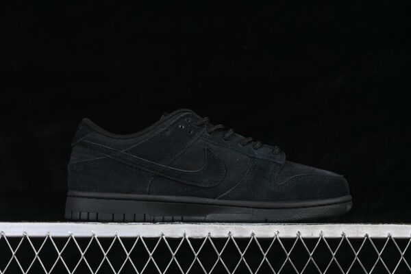 Nike Dunk Low SE ‘Triple Black’ IB6651-001 Nike Dunk Low SE ‘Triple Black’ IB6651-001