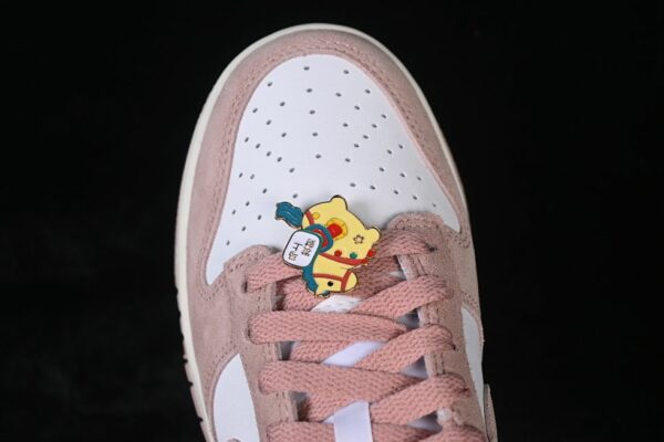 Nike Dunk Low ‘Rose Whiper’ IB4417-102