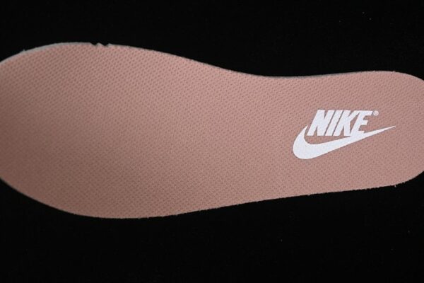 Nike Dunk Low ‘Rose Whiper’ IB4417-102