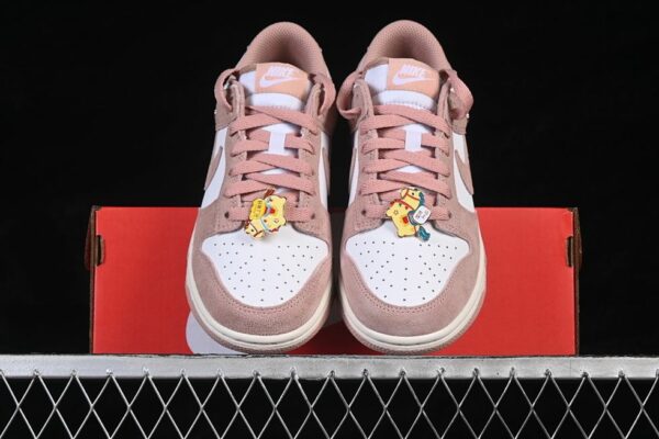 Nike Dunk Low ‘Rose Whiper’ IB4417-102