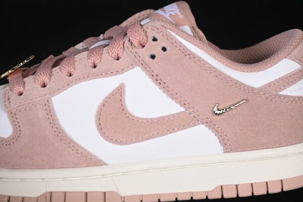 Nike Dunk Low ‘Rose Whiper’ IB4417-102