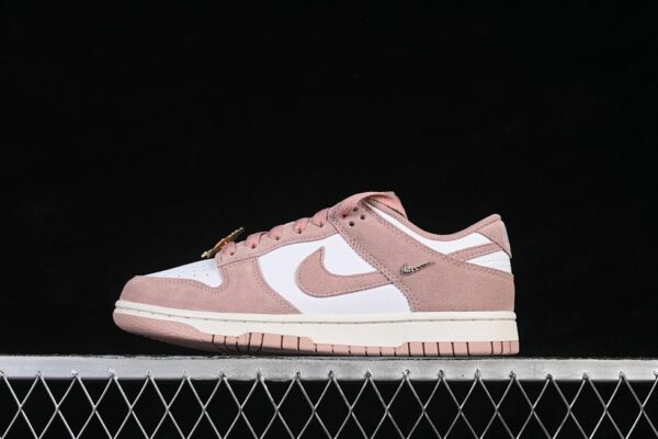 Nike Dunk Low ‘Rose Whiper’ IB4417-102