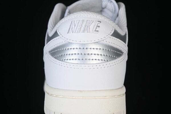 Nike Dunk Low Next Nature ‘Metallic Platinum’ IB7311-001