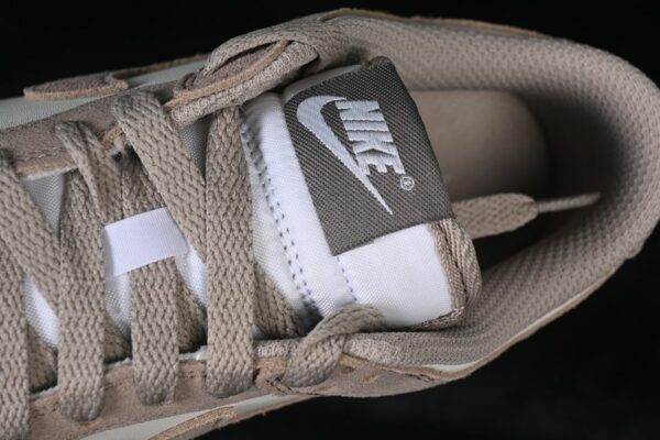 Nike Dunk Low ‘Malt’ IB4417-105
