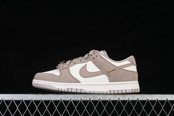Nike Dunk Low ‘Malt’ IB4417-105