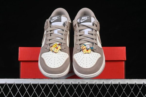 Nike Dunk Low ‘Malt’ IB4417-105