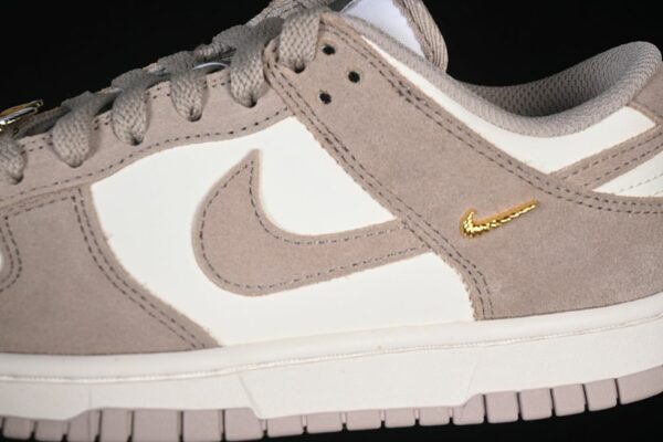 Nike Dunk Low ‘Malt’ IB4417-105