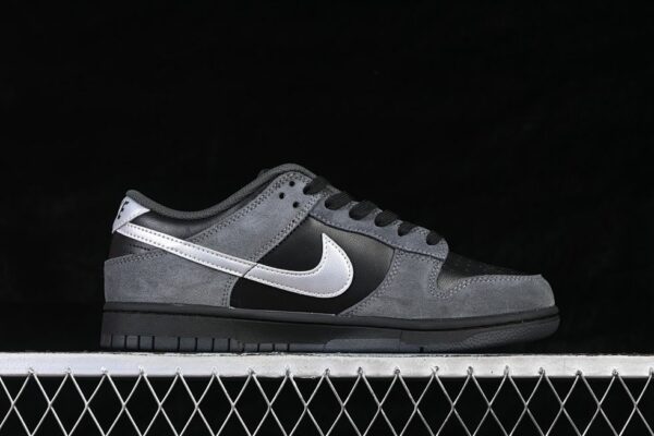 Nike Dunk Low ‘Black Metallic Silver’ II7636-001