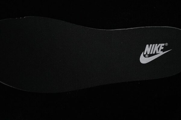 Nike Dunk Low ‘Black Metallic Silver’ II7636-001