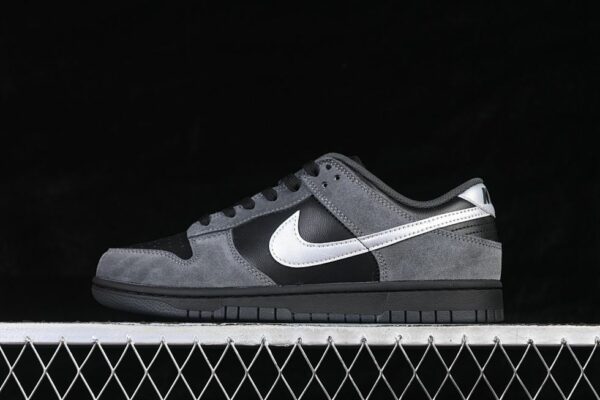 Nike Dunk Low ‘Black Metallic Silver’ II7636-001