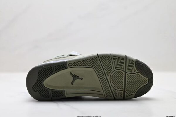 AJ 4 “Light Army” JA5911-320