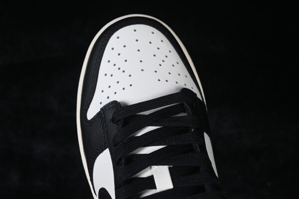 Nike Dunk Low SE ‘Panda Cherry Charm’ HQ7487-100