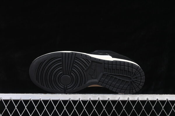 Nike Dunk Low SE ‘Panda Cherry Charm’ HQ7487-100