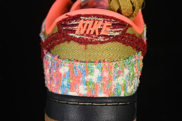 Nike Dunk Low ‘Panda Monium Green Curry’ IB2263-300 Nike Dunk Low ‘Panda Monium Green Curry’ IB2263-300