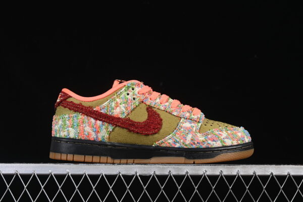 Nike Dunk Low ‘Panda Monium Green Curry’ IB2263-300 Nike Dunk Low ‘Panda Monium Green Curry’ IB2263-300