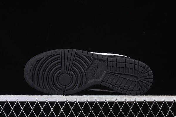 Nike Dunk Low ‘Black White Swoosh’ IO7606-010