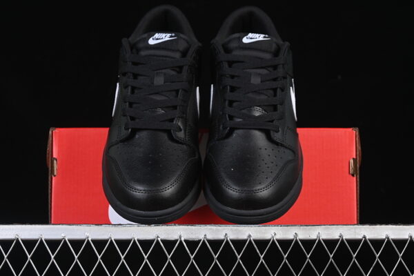 Nike Dunk Low ‘Black White Swoosh’ IO7606-010
