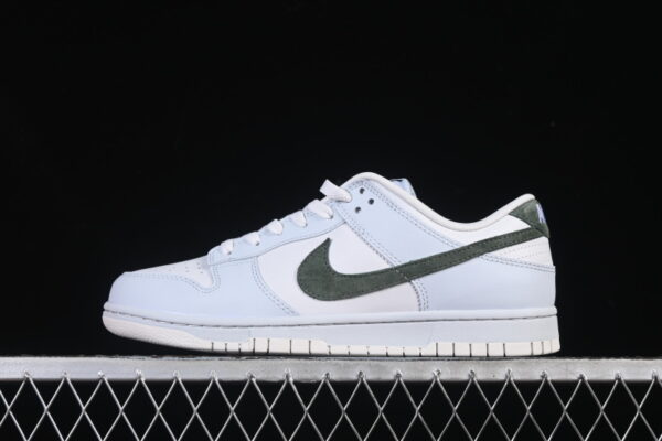 Nike Dunk Low ‘Platinum Tint Juniper Fog’ IM3371-030