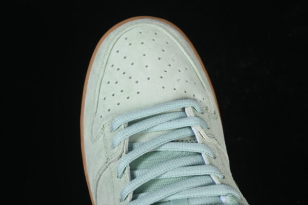 Nike SB Dunk Low ‘Verdugo Mountain’ HQ1626-300