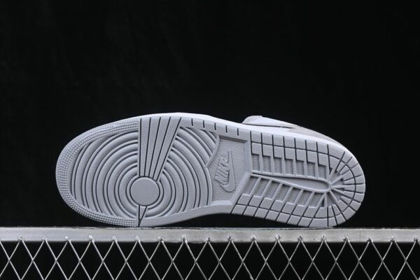 AJ 1 Low SE ‘White Iron Grey’ IX3959-100