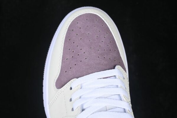 AJ 1 Low ‘Swan Purple Smoke’ DC0774-117