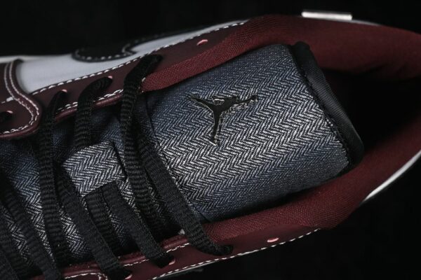 AJ 1 Low ‘Mystic Dates’ IZ5846-101 AJ 1 Low ‘Mystic Dates’ IZ5846-101