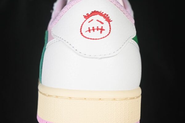 AJ 1 Low Travis Scott ‘Strawberry Matcha’ IQ7605-065