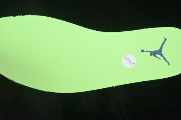 AJ 1 Low SE ‘Lime Blast’ IV6501-337 AJ 1 Low SE ‘Lime Blast’ IV6501-337