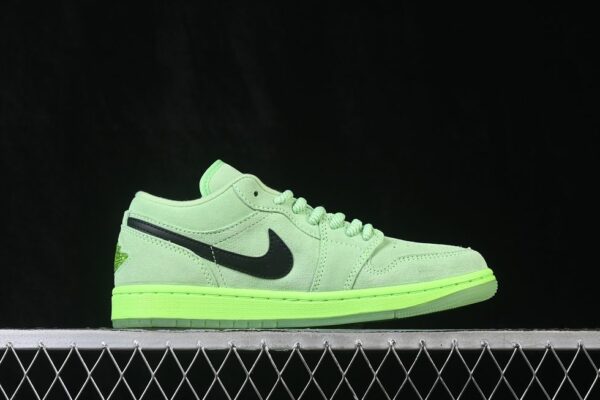 AJ 1 Low SE ‘Lime Blast’ IV6501-337 AJ 1 Low SE ‘Lime Blast’ IV6501-337