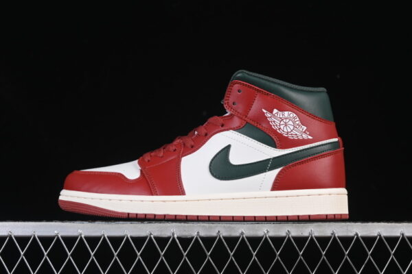 AJ 1 Mid ‘Redstone Midnight Green’ DQ8426-105 AJ 1 Mid ‘Redstone Midnight Green’ DQ8426-105