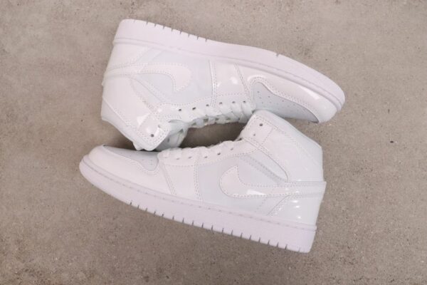 AJ 1 Mid ‘Triple White Patent’ BQ6472-100 AJ 1 Mid ‘Triple White Patent’ BQ6472-100