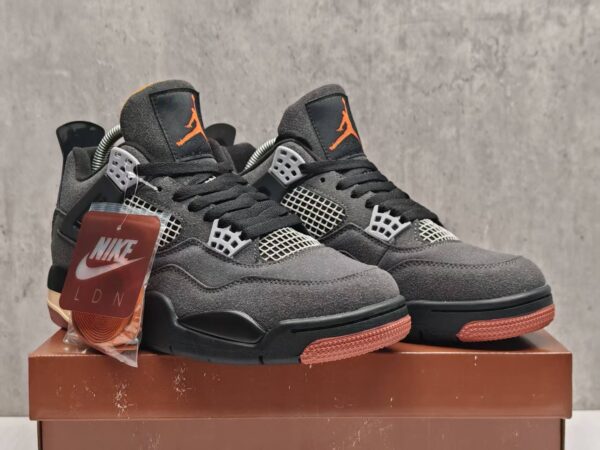 AJ 4 ‘London’ IV6048-001 AJ 4 ‘London’ IV6048-001