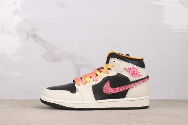AJ 1 Mid SE Edge ‘Flight Club’ IB7007-107 AJ 1 Mid SE Edge ‘Flight Club’ IB7007-107