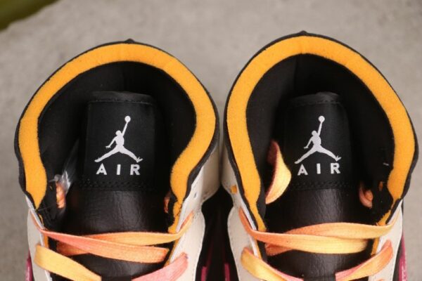 AJ 1 Mid SE Edge ‘Flight Club’ IB7007-107 AJ 1 Mid SE Edge ‘Flight Club’ IB7007-107