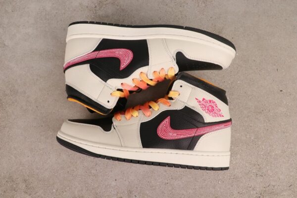 AJ 1 Mid SE Edge ‘Flight Club’ IB7007-107 AJ 1 Mid SE Edge ‘Flight Club’ IB7007-107