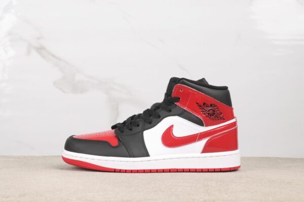 AJ 1 Mid ‘Patent Bred Toe’ HV4091-006 AJ 1 Mid ‘Patent Bred Toe’ HV4091-006