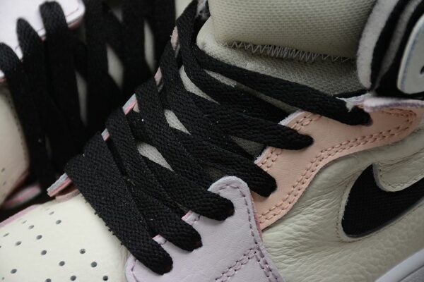 AJ 1 High Zoom CMFT ‘Easter’ CT0979-101 AJ 1 High Zoom CMFT ‘Easter’ CT0979-101
