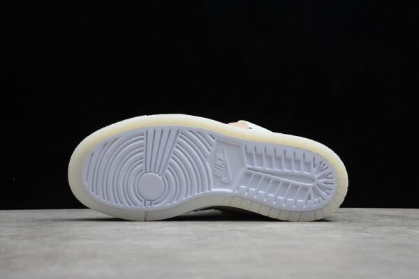 AJ 1 High Zoom CMFT ‘Easter’ CT0979-101 AJ 1 High Zoom CMFT ‘Easter’ CT0979-101