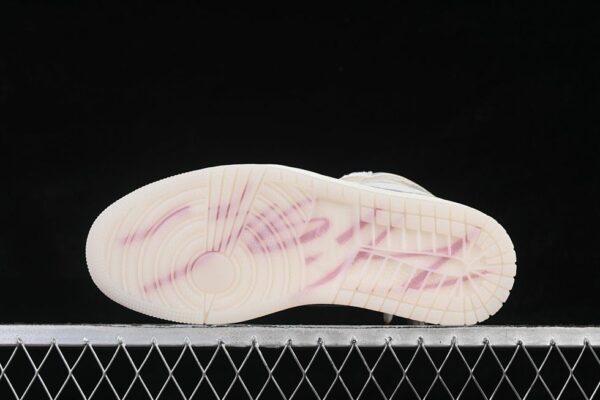 AJ 1 High OG ‘Sail Elephant Print Swoosh’ IH4363-100 AJ 1 High OG ‘Sail Elephant Print Swoosh’ IH4363-100