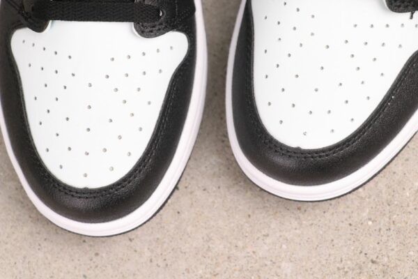 AJ 1 Mid SE ‘Formula 23’ FQ8095-001 AJ 1 Mid SE ‘Formula 23’ FQ8095-001