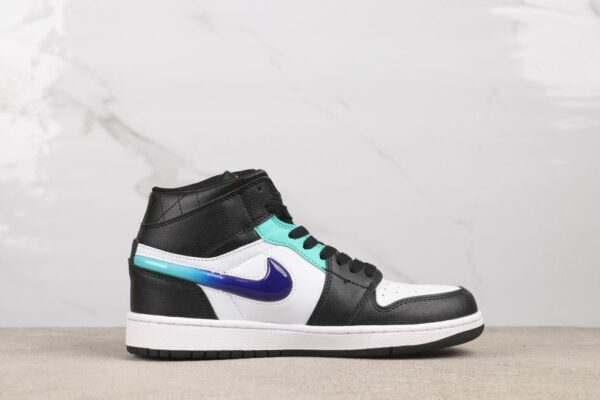 AJ 1 Mid SE ‘Formula 23’ FQ8095-001 AJ 1 Mid SE ‘Formula 23’ FQ8095-001
