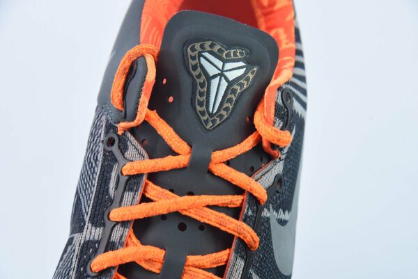 Nike Kobe 8 System ‘Black History Month’ 583112-001