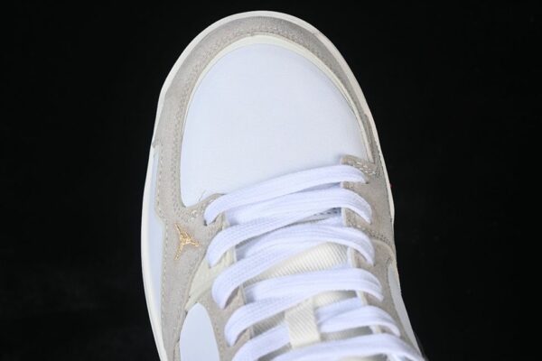 AJ CMFT Era SE ‘Lunar New Year’ IQ3473-161