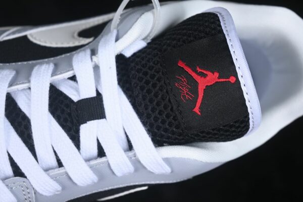AJ CMFT Era ‘Black White Wolf Grey’ IR7566-011 AJ CMFT Era ‘Black White Wolf Grey’ IR7566-011