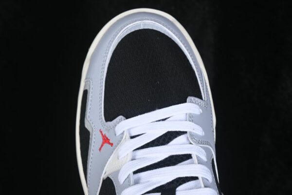 AJ CMFT Era ‘Black White Wolf Grey’ IR7566-011 AJ CMFT Era ‘Black White Wolf Grey’ IR7566-011