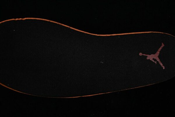AJ CMFT Era ‘Sail Redstone Black’ HJ6777-101