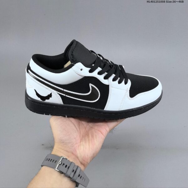 AJ 1 Low Black/White 553558-093 AJ 1 Low Black/White 553558-093