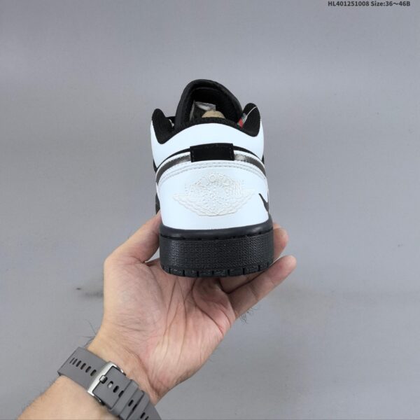 AJ 1 Low Black/White 553558-093 AJ 1 Low Black/White 553558-093